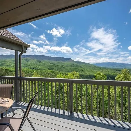 Access To 3 Pools & Pickleball! View! Shuffleboard! Arcade! Hot Tub!